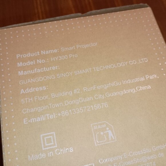 VIDEO PROJECTOR - NEW - Portable - WiFi - Supports 4K and Apps - Easy Screencast - Picture 5 of 7